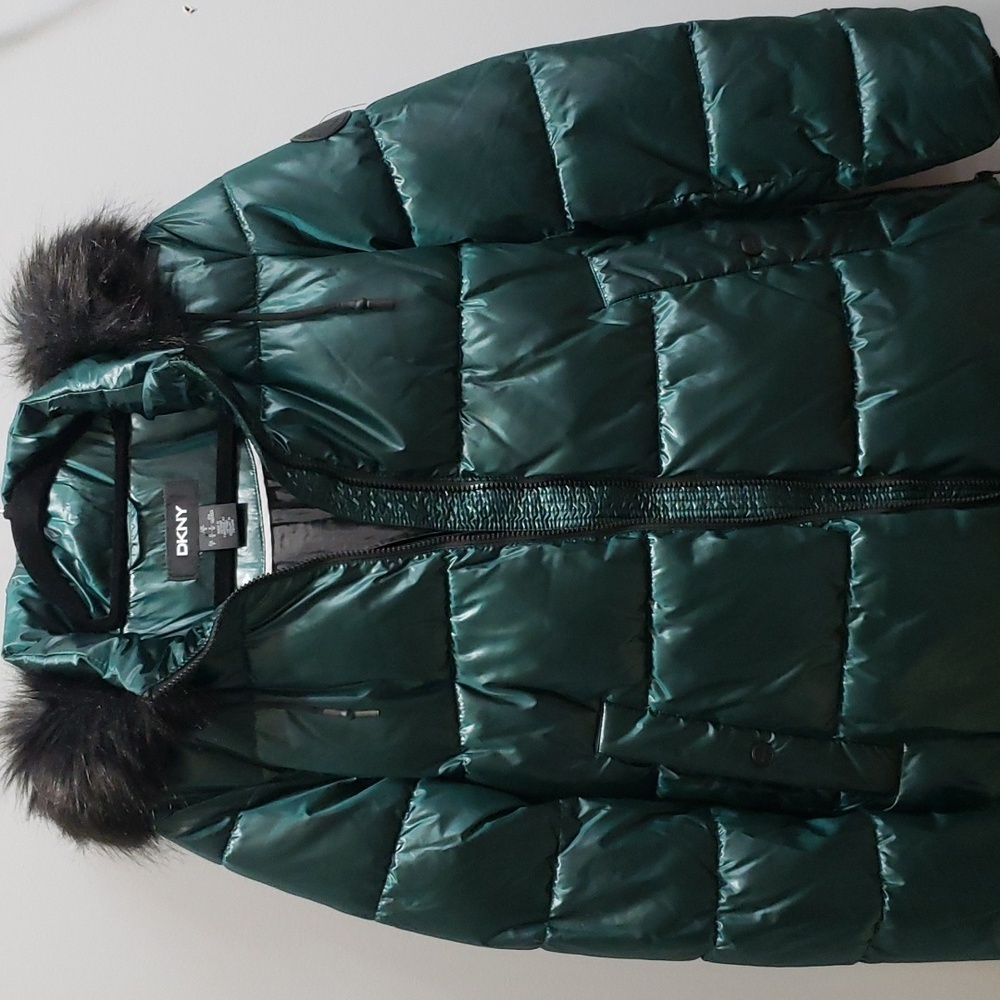 DKNY Forest Green Puffer Style Short Jacket, Faux Fur Trim Hood, S - Picture 9 of 9